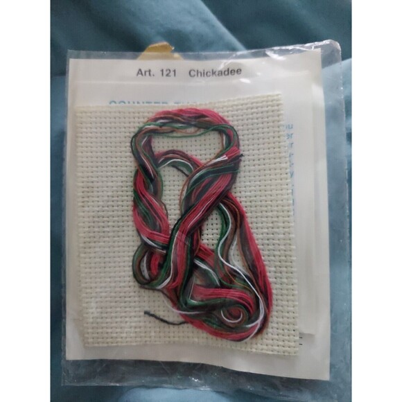 NEW 1980s NMI Chickadee 121 Counted Cross Stitch Christmas Ornament Kit 12358 - Picture 2 of 2